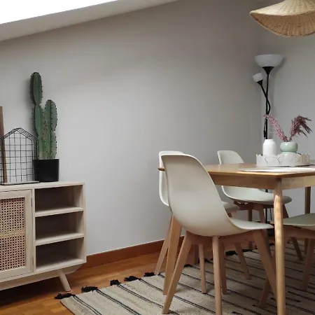 Vut 09-230 En La Catedral, Ubicacion Excepcional Y Con Wifi Burgo